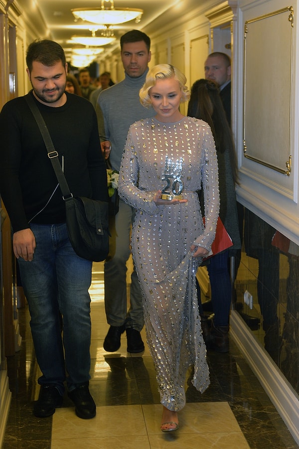 12. Полина Гагарина