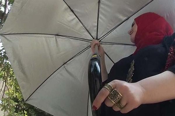 Badawi, neden akıllı bir şemsiye üretmeye karar verdiklerini şöyle açıklıyor: