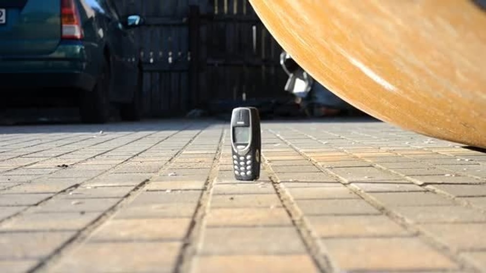 Efsane Telefon Nokia 3310 Silindirle Ezilirse Ne Olur?