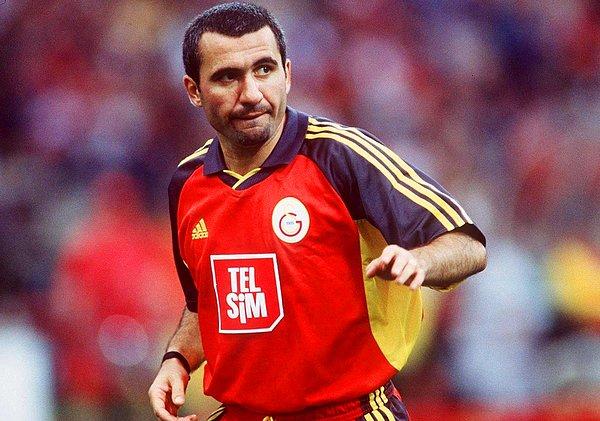 1. Hagi, Galatasaray forması ile Trabzonspor'a kaç gol atmıştır?