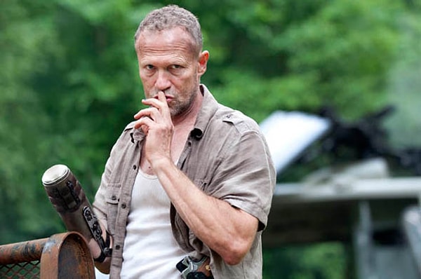 15. В одной из сцен, проходивших в Атланте, Майкл Рукер выстрелил из оружия, стоя на крыше здания. Местные жители решили, что совершается преступление и вызвали полицию. На вызов прибыл отряд S.W.A.T.