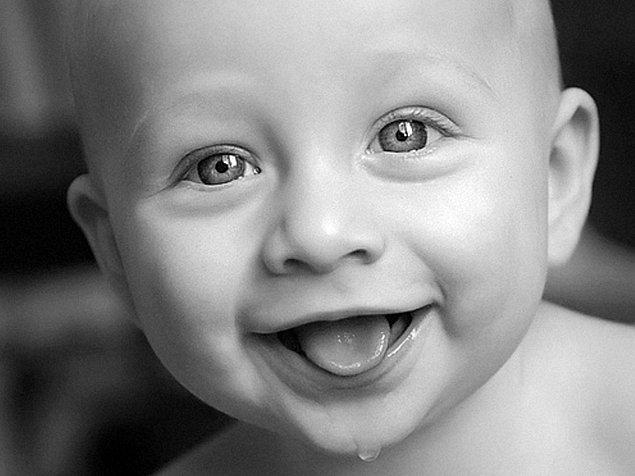 Bütün bebişlerin yüzlerinin hep böyle gülmesi dileğiyle! 😍