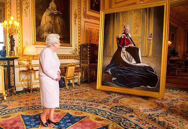 4. Kraliçe Elizabeth'in Kızıl Hac için yaptığı 60 yıllık çalışmaları ve yardımları temsilen sanatçı Henry Ward tarafından yapılan resmi.