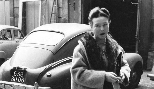 Simone de Beauvoir çıktın!