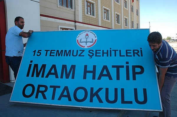 2- Dönüştürülen FETÖ okulları: "Ağırlığı İmam Hatip'lere vermiyoruz"