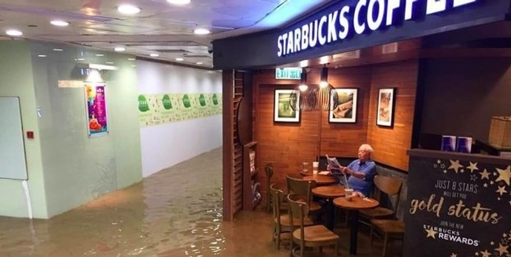 Дедушка оказался в «Старбакс» во время наводнения и тут же стал новым мемом