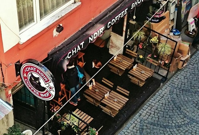 6. Le Chat Noir Coffee Shop