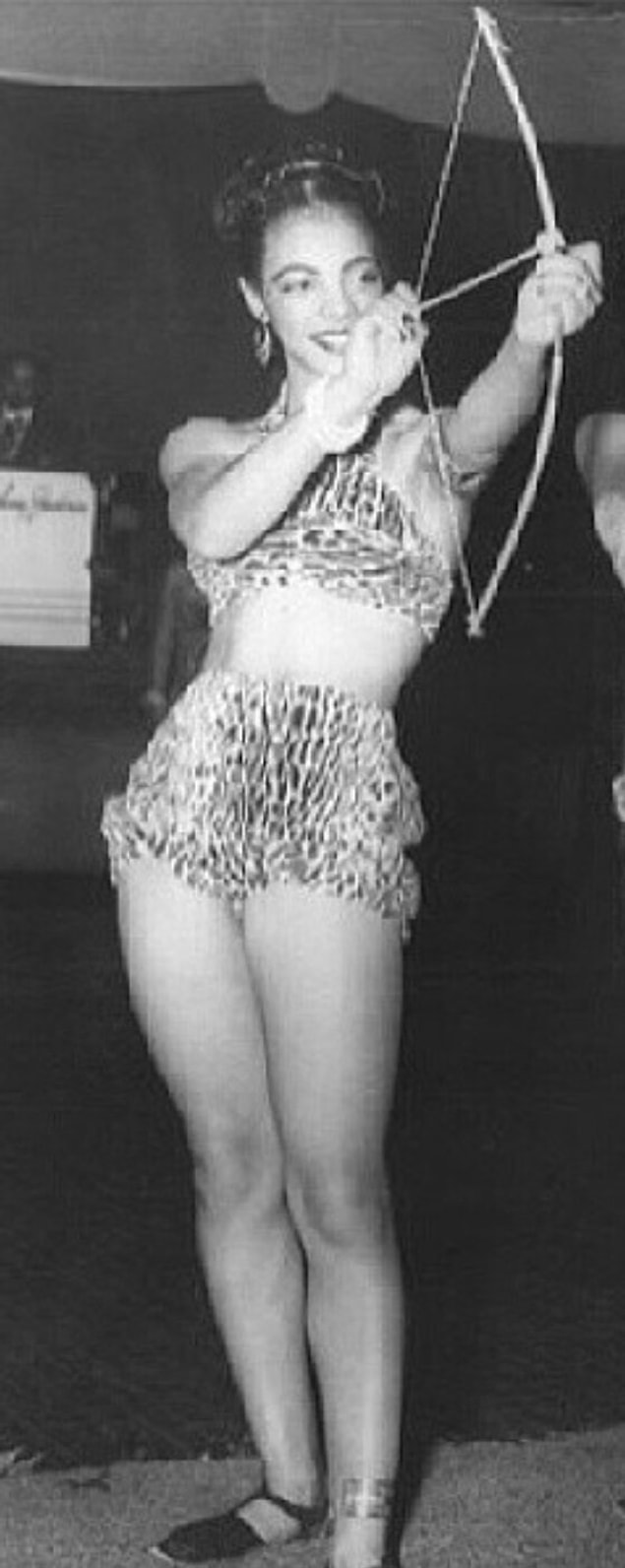 Güzellik ve moda Taylor için yeni bir şey değil. Beklenildiği gibi Taylor, genç yaşlarında bir modeldi.