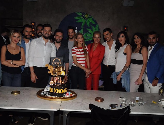 Farklı, komik ve eğlenceli bir insan olduğunu izlediğimiz Snap'lerde de görüyoruz.