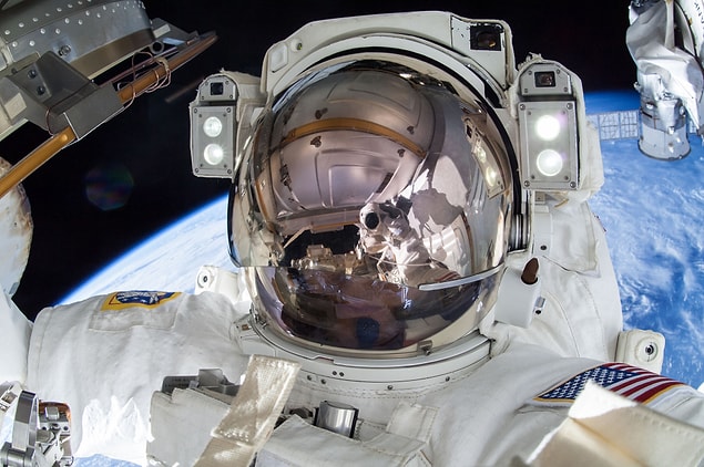 NASA gerçekten müthiş bir iş yapıyor ve insanımız yine bundan da gülünecek bir şeyler çıkarıyor. Hem NASA hem de Türk insanına teşekkür ediyoruz. 👏🏽😂