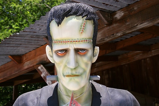 Frankenstein’ın Canavarı çıktı!