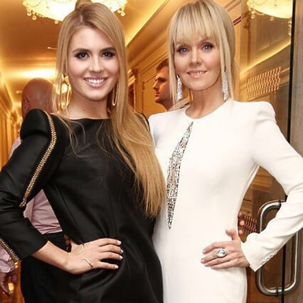 9. Валерия (48 лет) и Анна Шульгина (23 года)