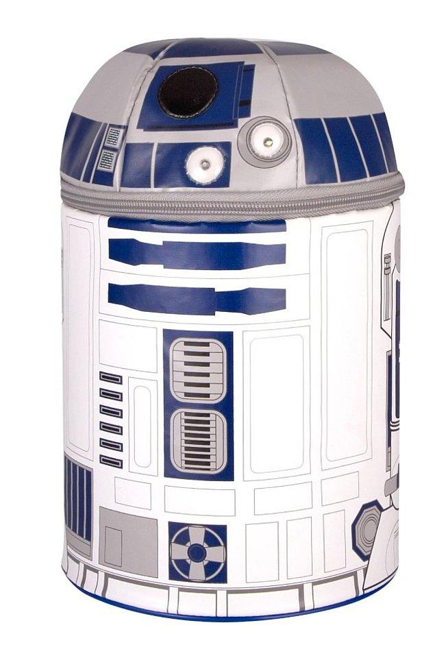 15. Star Wars takıntınızı bu muhteşem R2-D2 termos takımıyla giderin. Üstelik ışık ve ses çıkarıyor!