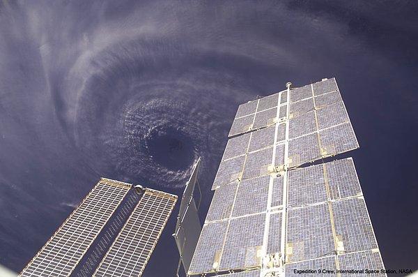 8. Uluslararası Uzay İstasyonu’ndan Ivan Kasırgası