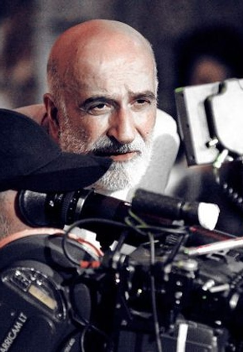 Geçliğinde Aile Şerefi filminde rol alarak dikkat çeken Itır Esen ve Eşkıya, Muhsin Bey, Av Mevsimi gibi filmleriyle bilinen yönetmen Yavuz Turgul.