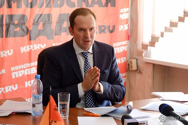 2. Адвокат Анисиной, Сергей Жорин, утверждает, что проблемы в семье актера и фигуристки начались уже давно. Он даже удивился, что Марина не настояла на разводе еще год назад.