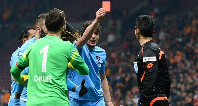 Olaylı maçta Deniz Ateş Bitnel, Trabzonsporlu 4 futbolcuya kırmızı kart göstermişti.