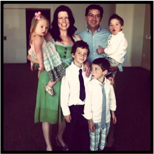 3. Семья Санчес нашла ее на Reece's Rainbow – миссии, помогающей сиротам с синдромом Дауна обрести семью – и сразу влюбилась в девочку.