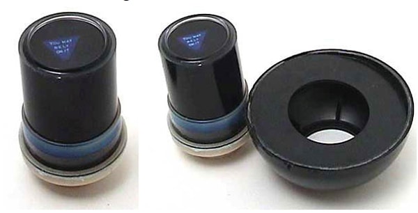 17. Вот как выглядит изнутри шар с предсказаниями.