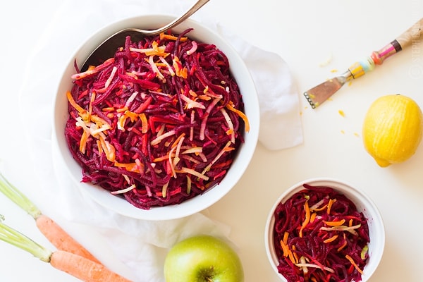 4. Салат из свеклы, моркови и яблока