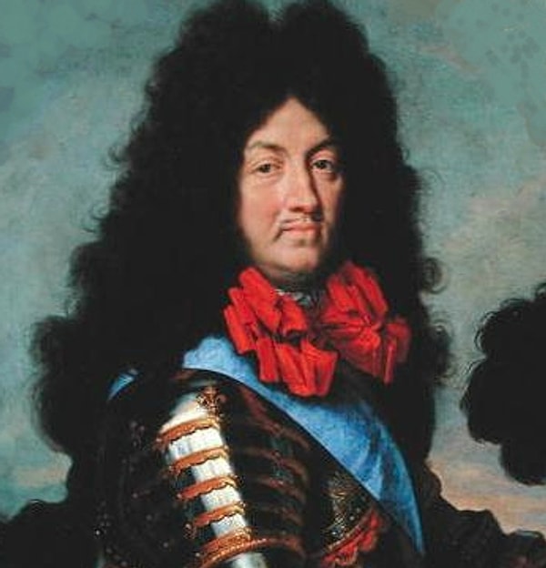 3. На солдатах-хорватах во время парада Людовик XIV увидел яркие шейные платки. Так, в 1663 году, благодаря королевской страсти к прекрасному, история галстука получила новый импульс…