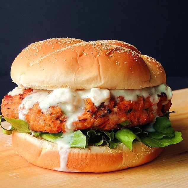 10. Büfe tavuklu burgeri için bu taraftan arkadaşlar!