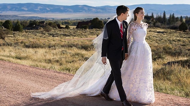 1. Allison Williams & Ricky Van Veen