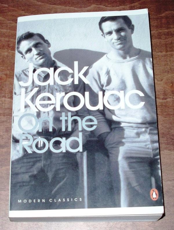 21. Dizinin yaratıcısı Eric Kripke, Sam ve Dean isimleri konusunda Jack Kerouac'in On the Road(Yolda) isimli kitabındaki karakterlerden esinlenmiş.