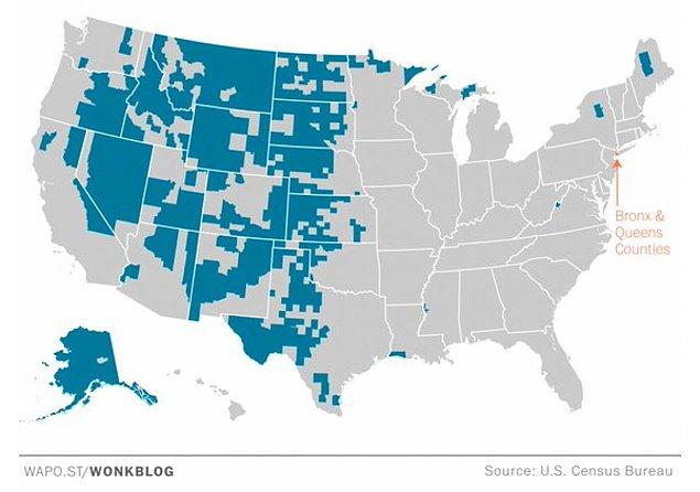 11. Amerika'da maviyle işaretli toplam 462 tane şehirde, haritanın sağında turuncuyla minicik işaretlenmiş iki New York ilçesindekinden daha az insan yaşıyor.