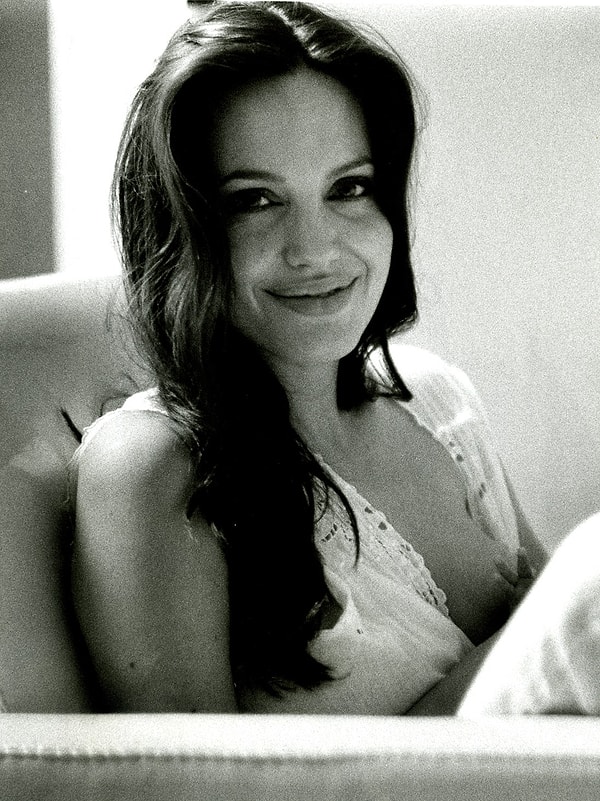 8. Анджелина Джоли.