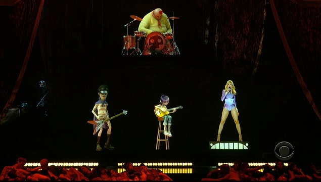 Bundan tam 10 sene önce ise Madonna ile sergiledikleri eşsiz sahne performansıyla, Grammy tarihinin unutulmazları arasına girdi.