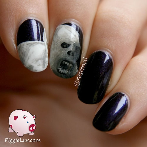 Çiçek Böcek Sıktıysa: Çevrenizdeki Herkesi Kaçırabilecek Güce Sahip 18 Korkunç Nail Art!