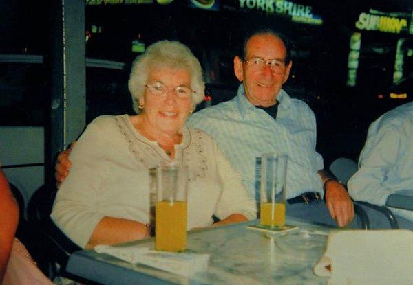 Ray Lorrison, 95 yaşında ve alzheimer hastası. Karar alınana kadar Westoe Grange bakımevinde kalıyordu, eşi 88 yaşındaki eşi ise yaşadığı bir düşme sonucu bir hastanede tedavi görüyordu.
