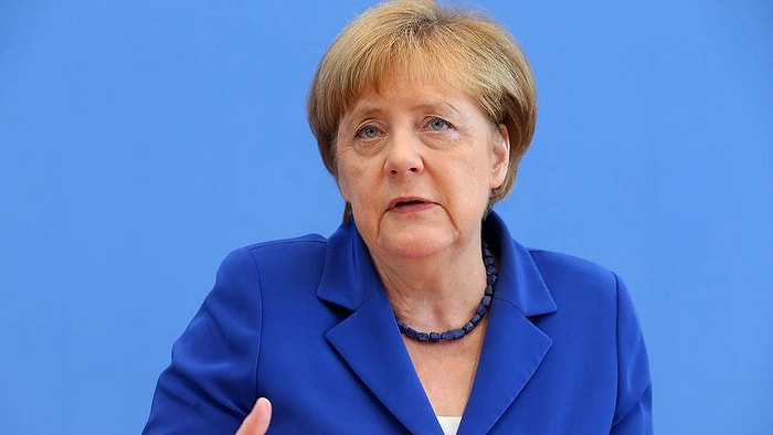 Merkel: 'Cumhuriyet Gazetesine Operasyon Kaygı Verici'