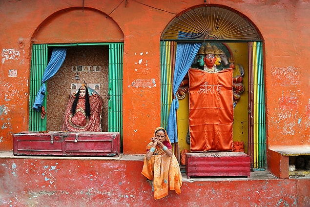 15. Women In Varanasi, India