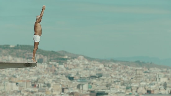 Apple'dan Hoparlör ve Su Direncine Vurgu Yapan iPhone 7 Reklamı