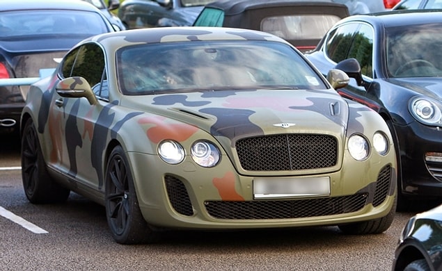 14. Mario Balotelli - Kamuflaj Bentley