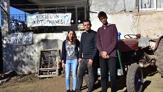 Annesinden Kalan Ahırı Kütüphaneye Çeviren Çocuk