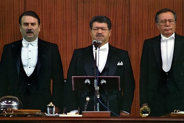 Turgut Özal'ın 8. Cumhurbaşkanı Seçilmesi - 31 Ekim 1989
