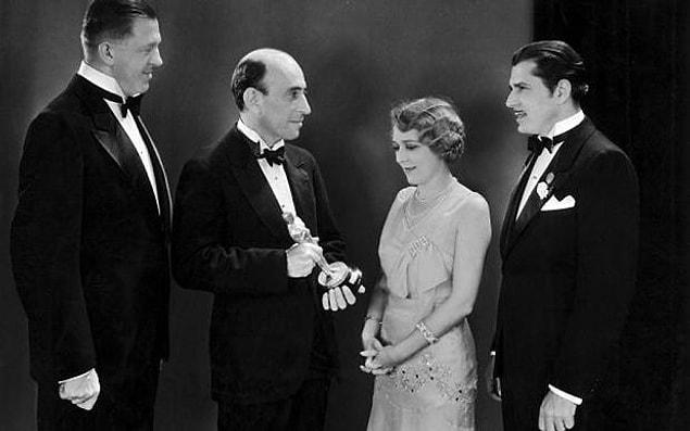 15. The 1st Academy Awards ceremony, presented by the Academy of Motion Picture Arts and Sciences (AMPAS), honored the best films of 1927 and 1928.