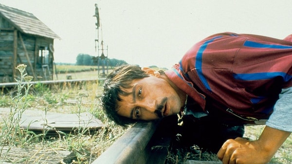 6. Черная кошка, белый кот, 1998