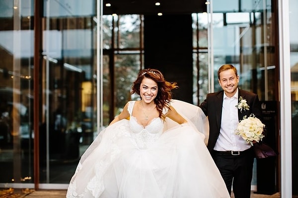 3. Для самого важного дня в жизни девушки Галина выбрала платье IDEAL MOSCOW из коллекции 2017 года