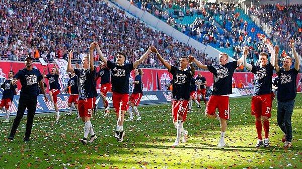 2 sezon 2. ligde mücadele eden Leipzig, bu sezon Bundesliga'ya yükselme başarısını gösterdi.