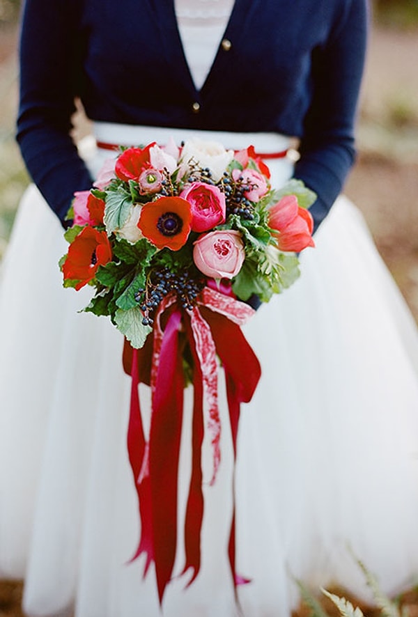 12. Не создавайте слишком строгих и серьезных образов, все-таки свадьба - это радостное событие