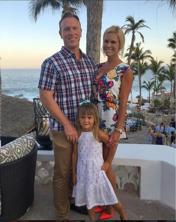 6. «Майк был очень терпелив. Мне приходилось прерывать наш совместный просмотр фильмов, чтобы поменять подгузник или укачать ее в 10 вечера. Нам не хватало свободы, мы не могли ходить на «нормальные» свидания или делать что-то спонтанно, потому что у меня был ребенок. Ему никогда не разрешалось оставаться на ночь, если только Хайди не ночевала у отца. И он ни разу не раздражался и не беспокоил меня по этому поводу».