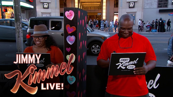 Jimmy Kimmel'dan Sokaktaki İnsanlara Cesur Soru: Ayda Kaç Kez Seks Yapıyorsunuz?