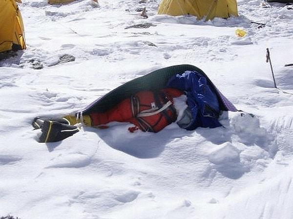 Francys Arsentiev, 1998 yılında Everest'in zirvesine ulaşan ilk ABD'li kadın...