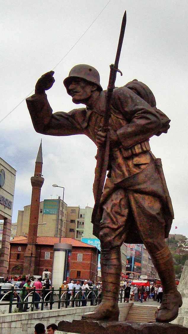 Bunlar Türk Askeri Değil Krippel !!