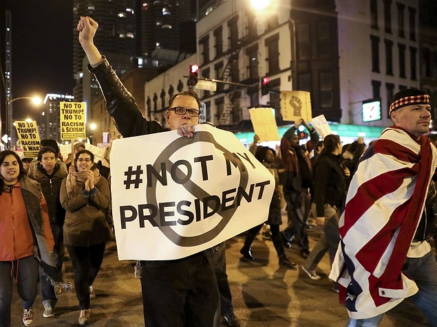 22 Fotoğraf ile Amerika'da Trump Protestoları: 'Benim Başkanım Değil'