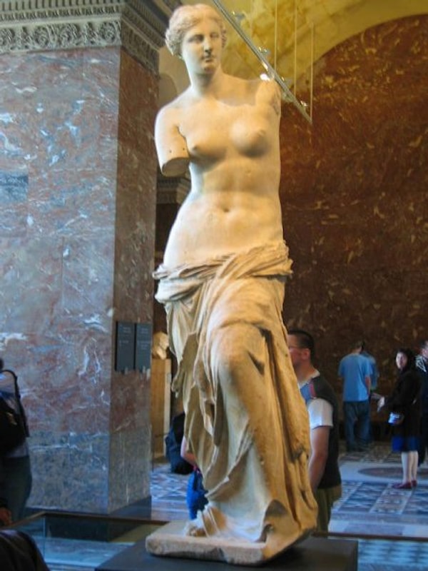 10. Удивительной красоты "Венеру Милосскую" можно увидеть?